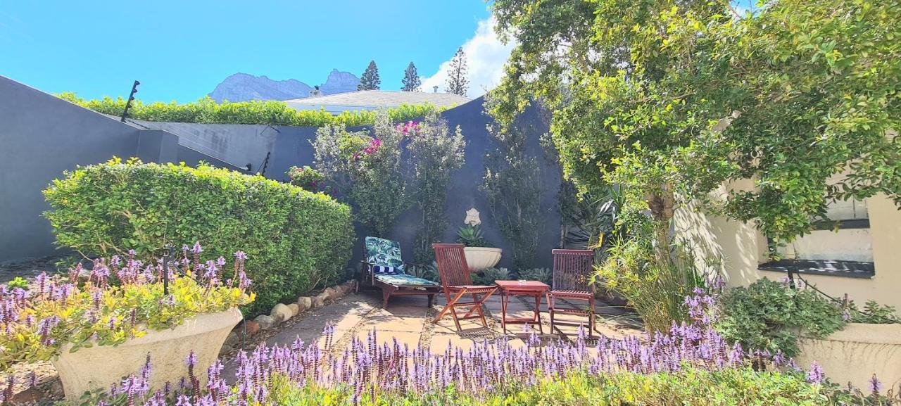 Finchley Guesthouse In Camps Bay Cape Town Dış mekan fotoğraf