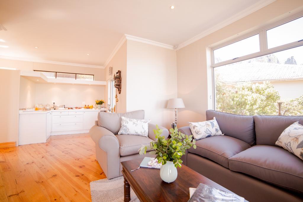 Finchley Guesthouse In Camps Bay Cape Town Dış mekan fotoğraf